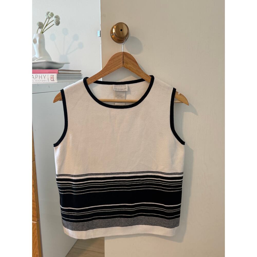 Black White Striped Knit Tank Minimalist Sleeveless Sweater Vest‎ Chic ✨